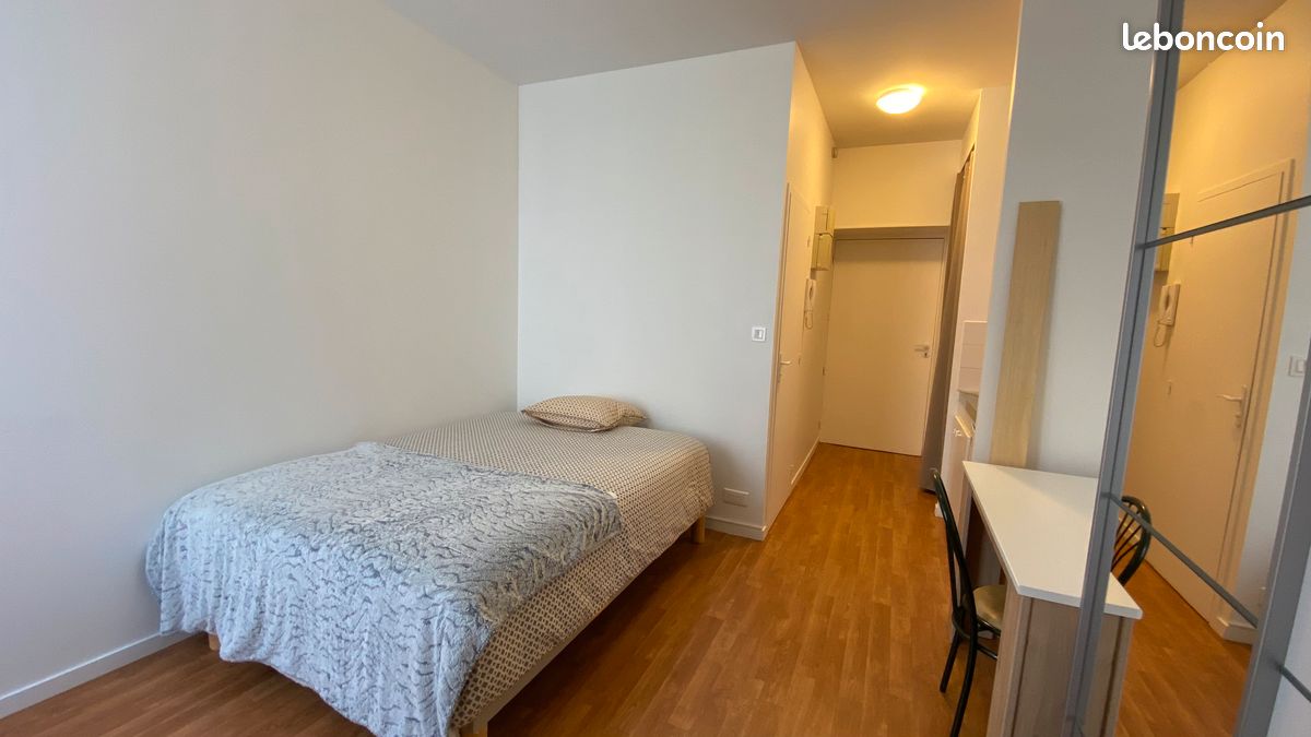Appartement 1 pièce 18 m² · à Cholet · 18 m² · 400 €