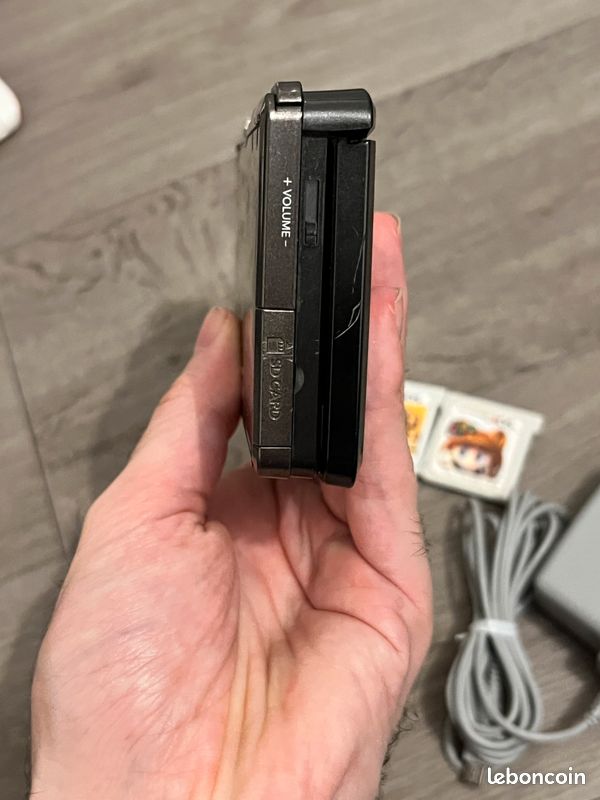 Nintendo 3DS Noire + un jeux au choix (image 8)