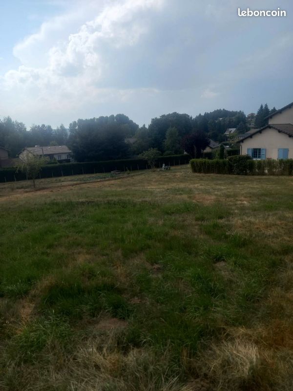 Vend terrain à construire - 1500m2 - Tence · 37 500 €