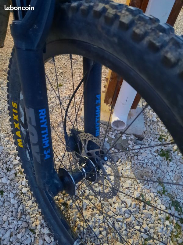 Vélo géant bleu taille M (image 2)