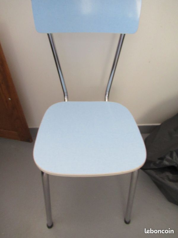Chaise Formica bleu ciel (image 1)