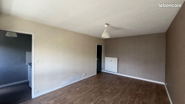 Studio 1 pièce 28 m² — 4
