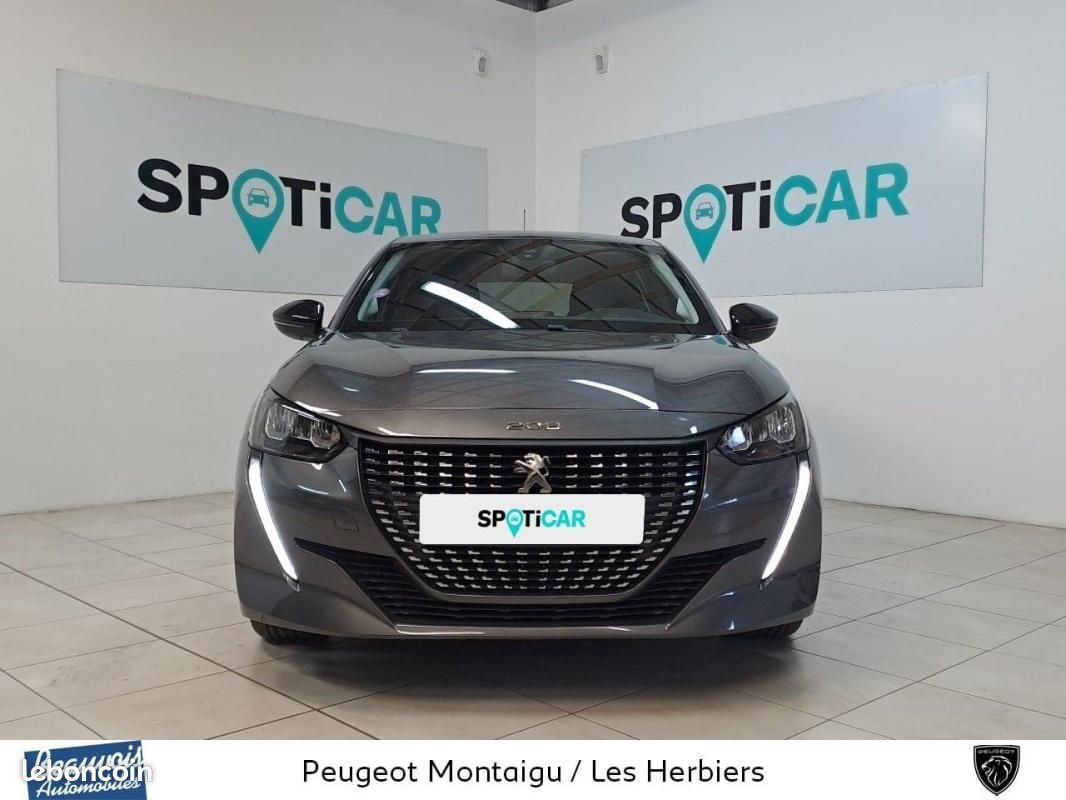 Peugeot 208 Style PureTech 100 S&S EAT8 (image 2)