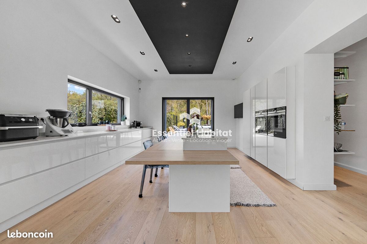 Maison 8 pièces 230 m² · à Saint-Julien-lès-Metz · 230 m² · 795 000 €