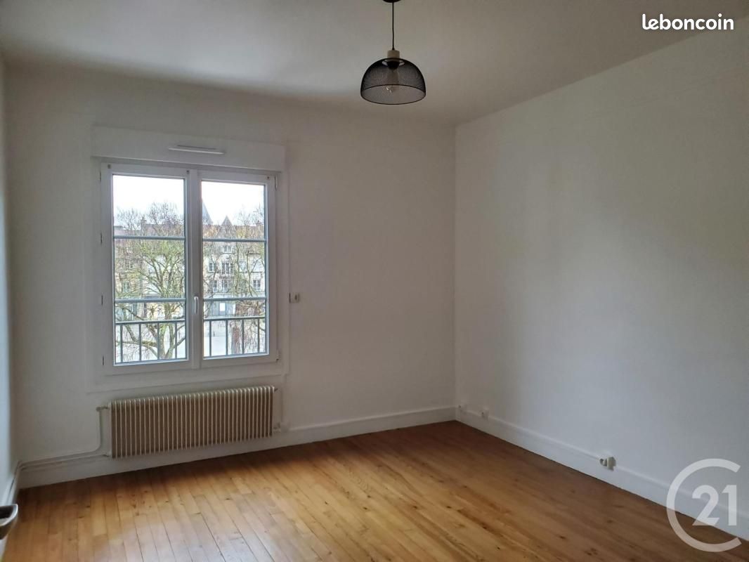 Appartement 2 pièces 37 m² · à Falaise · 37 m² · 410 €