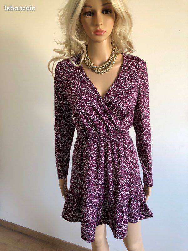 Robe imprimée à manches longues New Look taille 38 jamais portée (image 1)