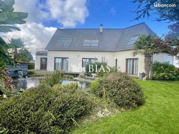 Maison 7 pièces 232 m²