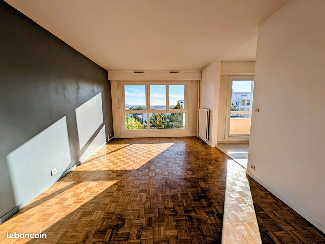 Appartement 3 pièces 66 m² · à Chatou · 66 m² · 1 379 €