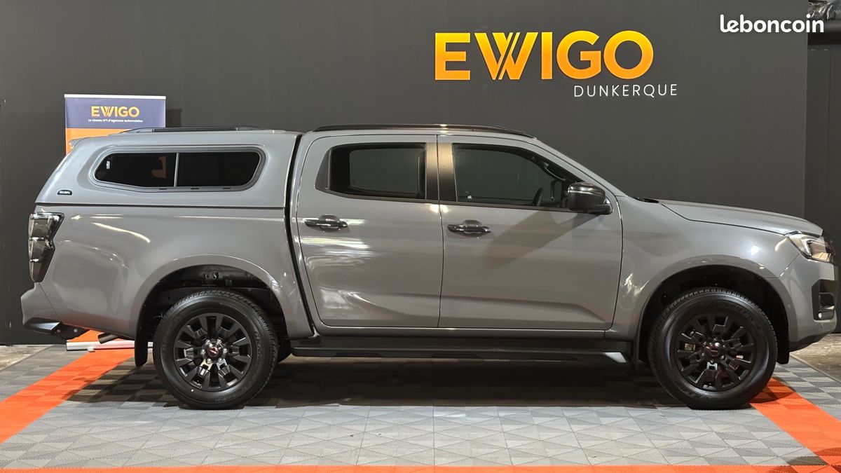 ISUZU D-MAX Dmax CREW 2,2L Nitro Sport / Pas de malus / TVA Récuperable / ATTELAGE /HARD TOP (image 18)