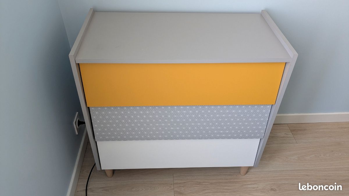 Jolie commode jaune et gris (image 1)