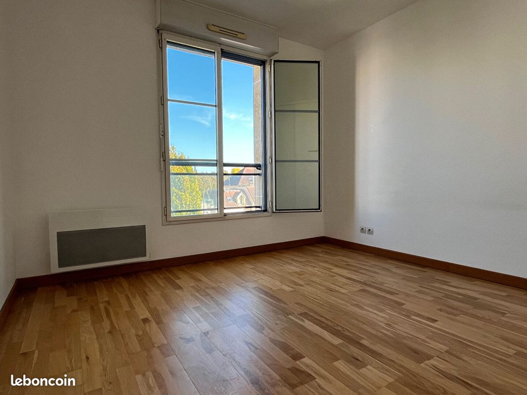 Appartement 3 pièces 61 m² · à Maisons-Laffitte · 61 m² · 1 381 €/mois