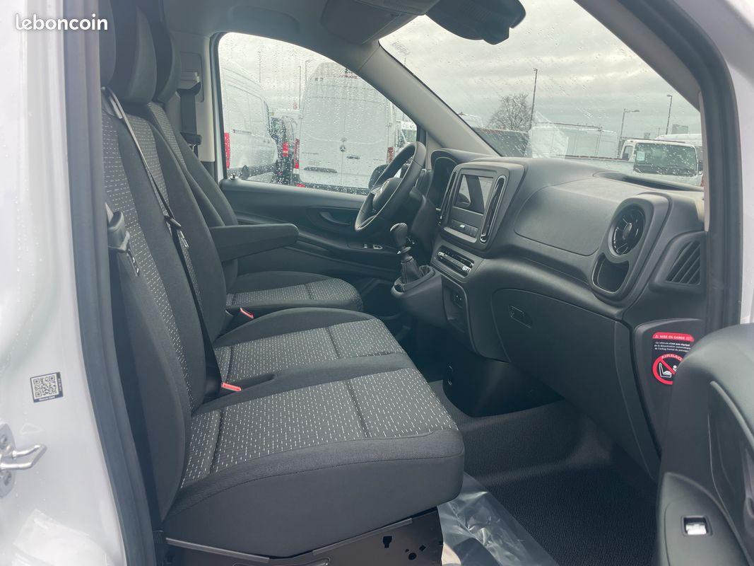 33 990 HT Mercedes Vito 114 CDI 136Ch Long 626 Euro(s) HT/Mois (image 4)