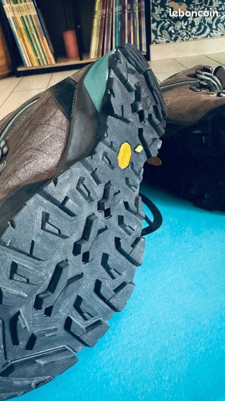 Chaussures de randonnée Scarpa casi neuve (image 4)