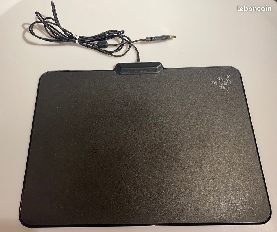 Souris + Tapis (Corsair Glaive RGB + Razer Firefly RGB) (image 2)