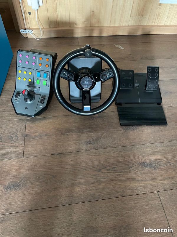 Kit volant Logitec Farming Simùulator (image 1)