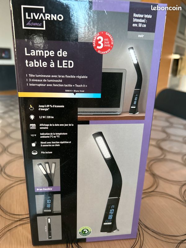 Lampe de bureau a table à Led (image 1)