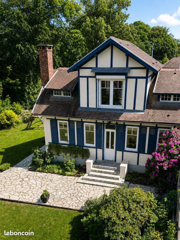 Maison 5 pièces 175 m² · à Saint-Laurent-de-Brèvedent · 175 m² · 395 000 €