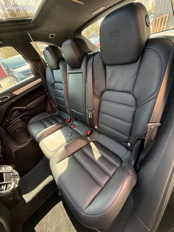Porsche cayenne 4.8 v8 turbo 500ch / full options (image 7)