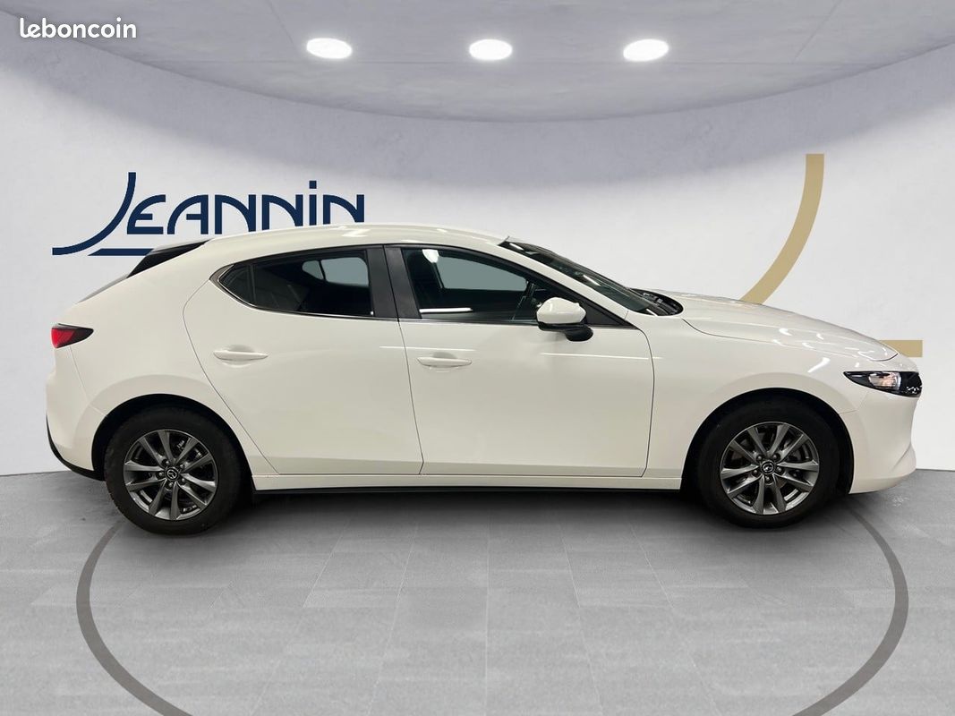 MAZDA Mazda3 5 portes 2.0L e-SKYACTIV-G M Hybrid 122 ch BVM6 Prime-Line (image 6)