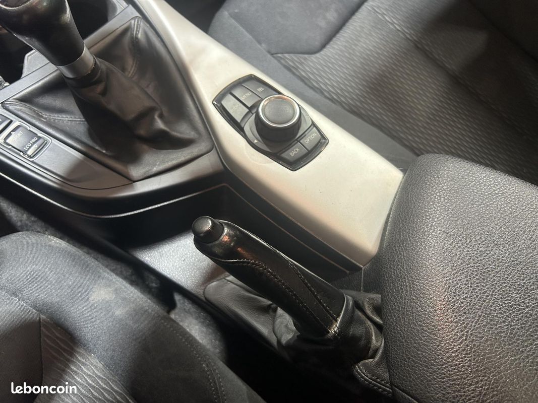 BMW SERIE 1 114d F20 Lounge - Garantie 12 Mois (image 15)