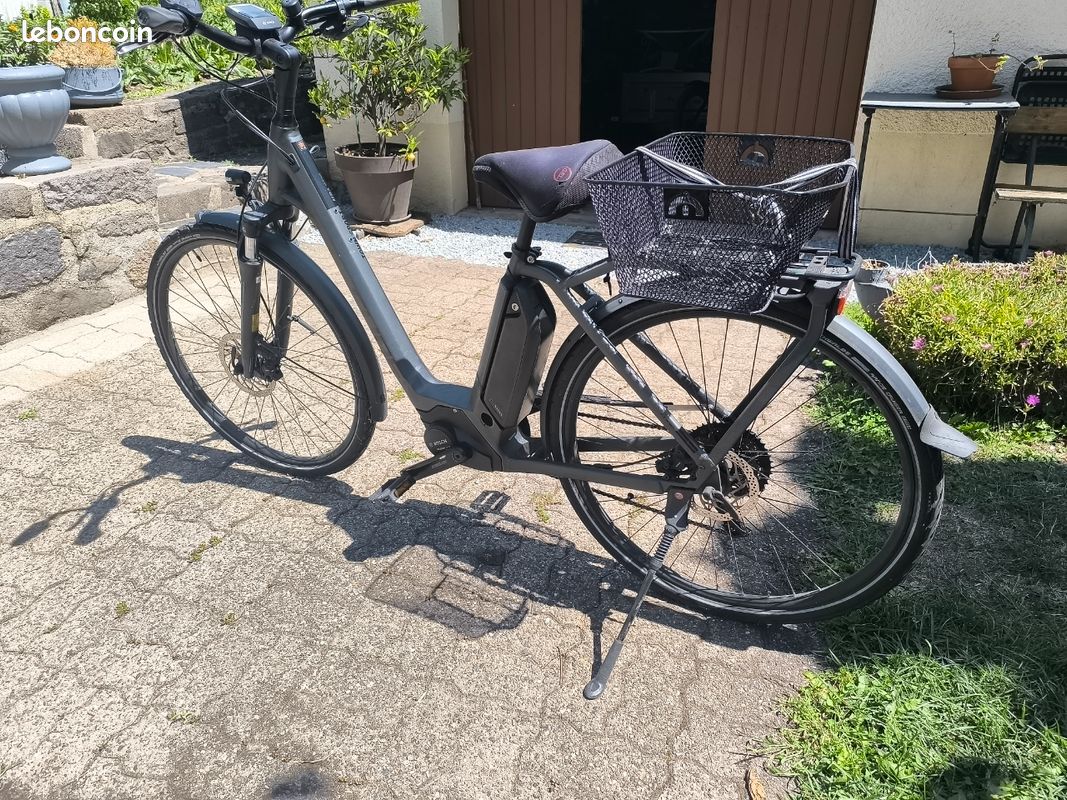 Vélo électrique femme CUBE Town Sport 400, 1ère main (image 7)
