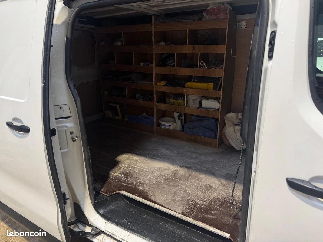 Peugeot Expert Vu FOURGON 2.0 BLUEHDI 120 L1 PREMIUM EAT BVA/ CAMÉRA/ SUIVI COMPLET/ GARANTIE 6 MOIS (image 26)