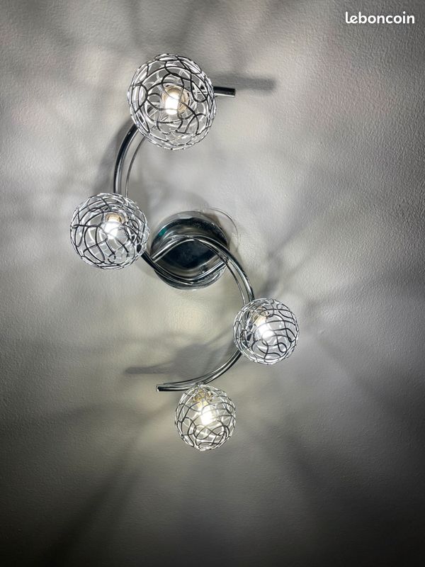 Lustre (image 2)
