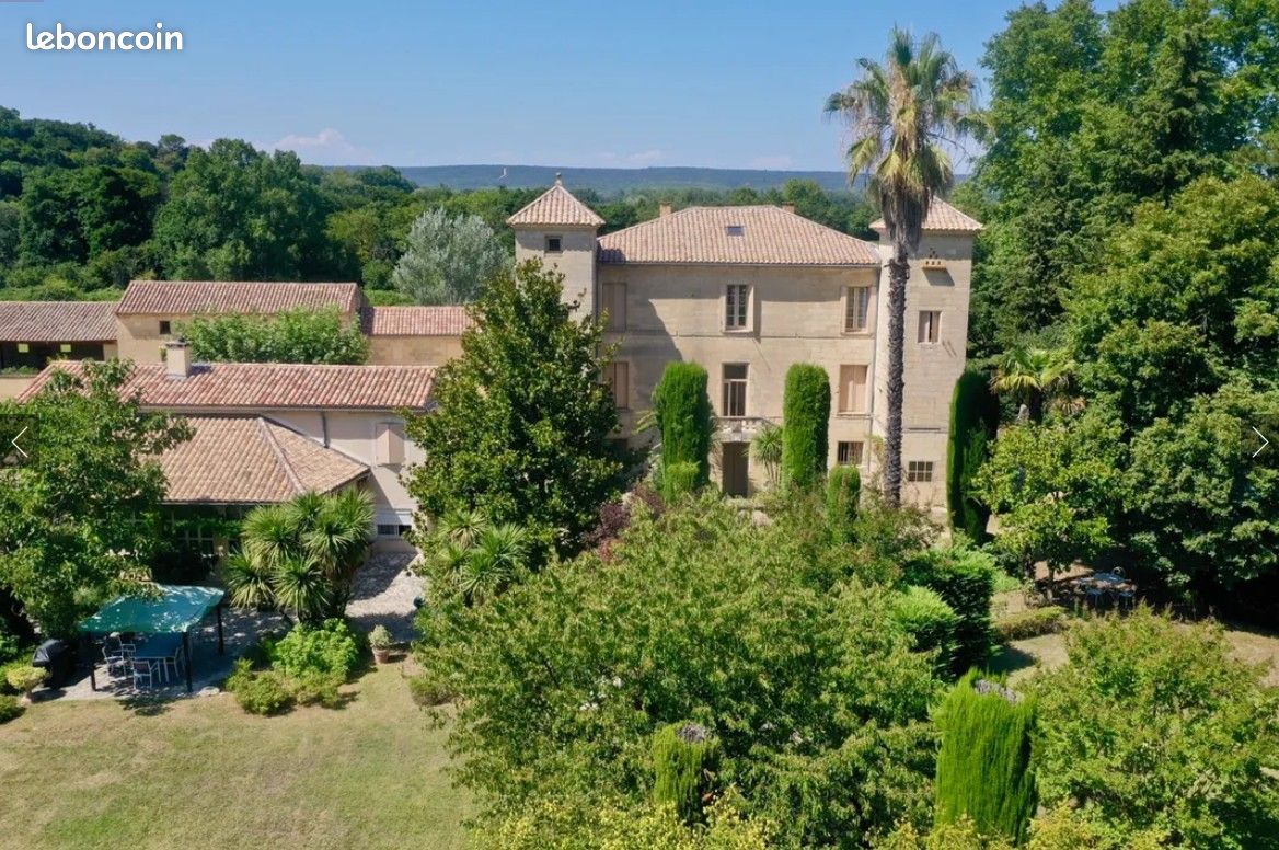 Maison 30 pièces 915 m² · à Uzès · 915 m² · 1 999 000 €