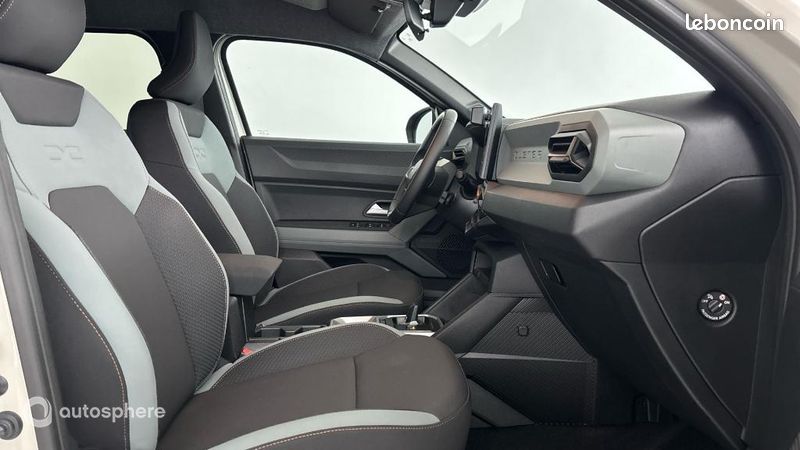 Dacia Duster 1.6 hybrid 140ch Extreme (image 15)