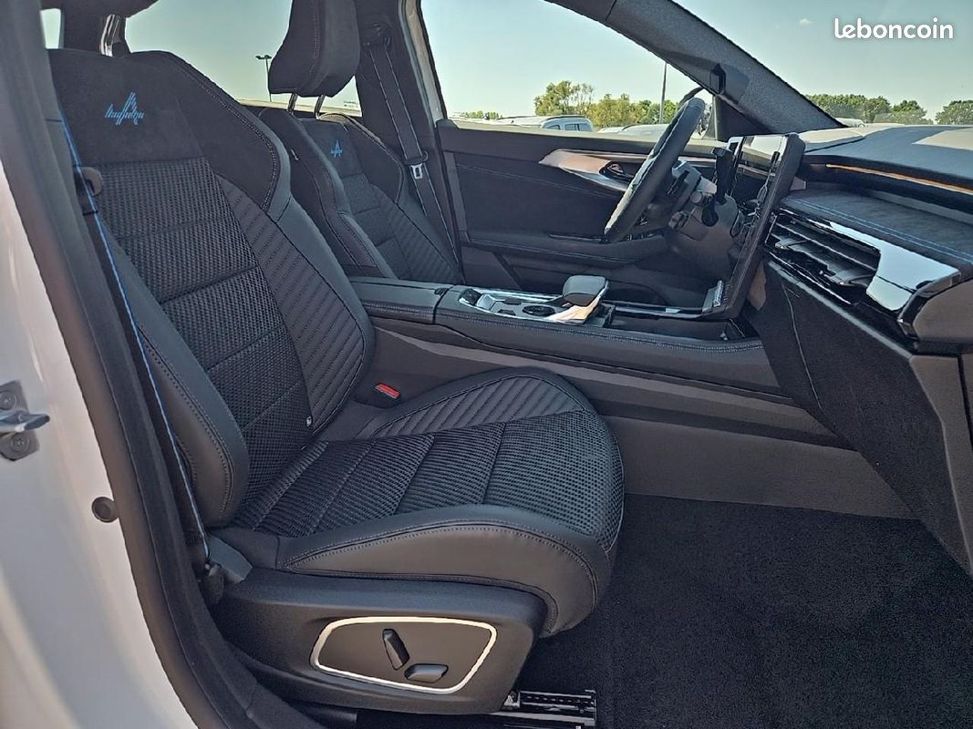 RENAULT AUSTRAL 1.2 e-tech full hybrid 200 esprit alpine (image 12)