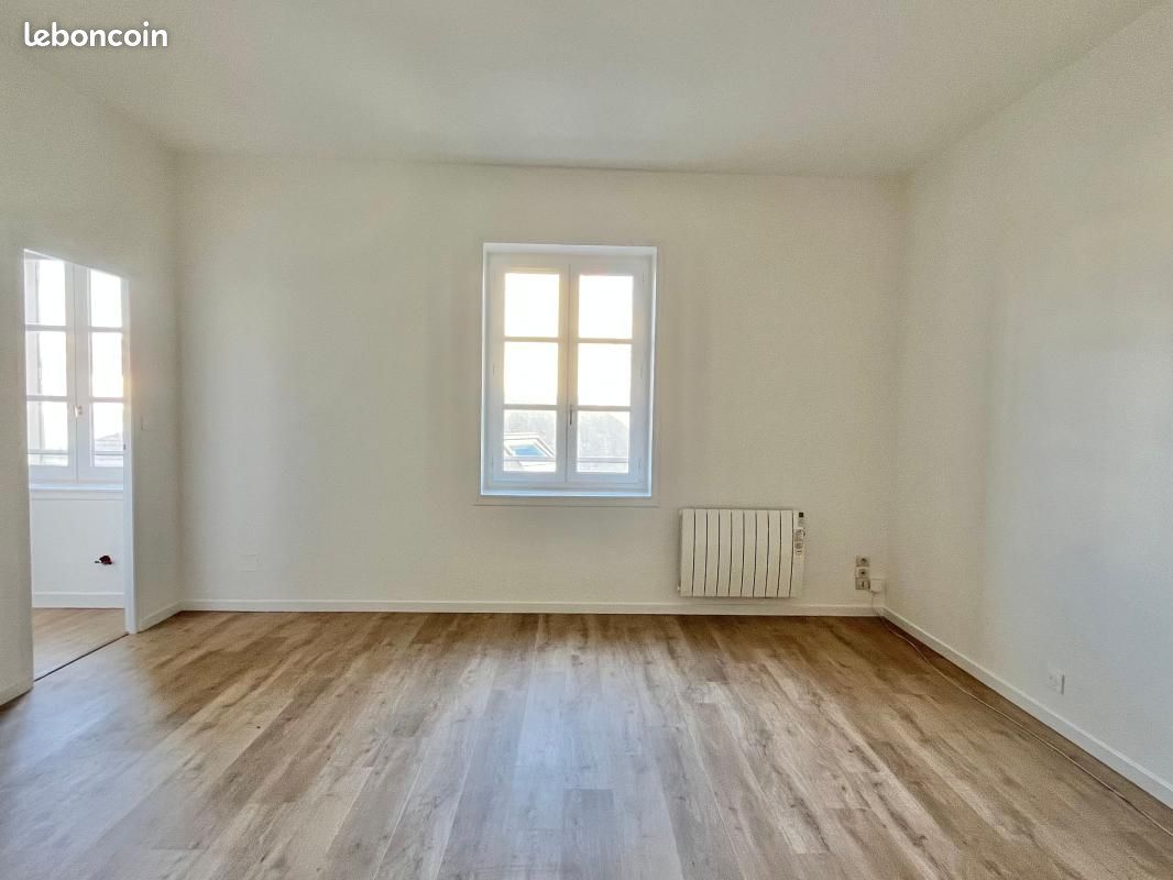 Appartement 1 pièce 31 m² · à La Rochelle · 31 m² · 561 €
