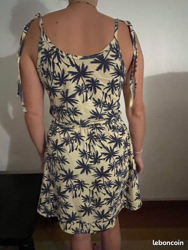 Robe L’effet pei neuve sans étiquette (image 2)