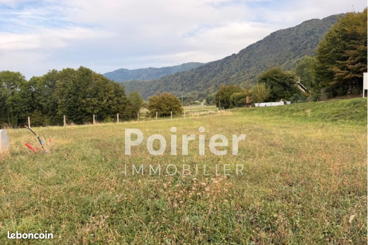 Terrain 646 m² Draillant · 219 300 €