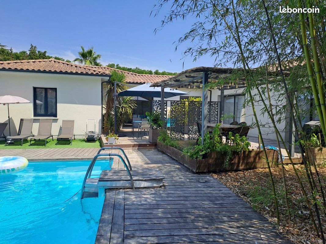 Maison 8 pièces 218 m² · à Saint-Médard-d'Eyrans · 218 m² · 731 700 €