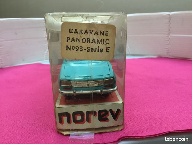 NOREV FRANCE RÉF 93 : Caravane Digue Panoramic 14 sur socle répro EUR