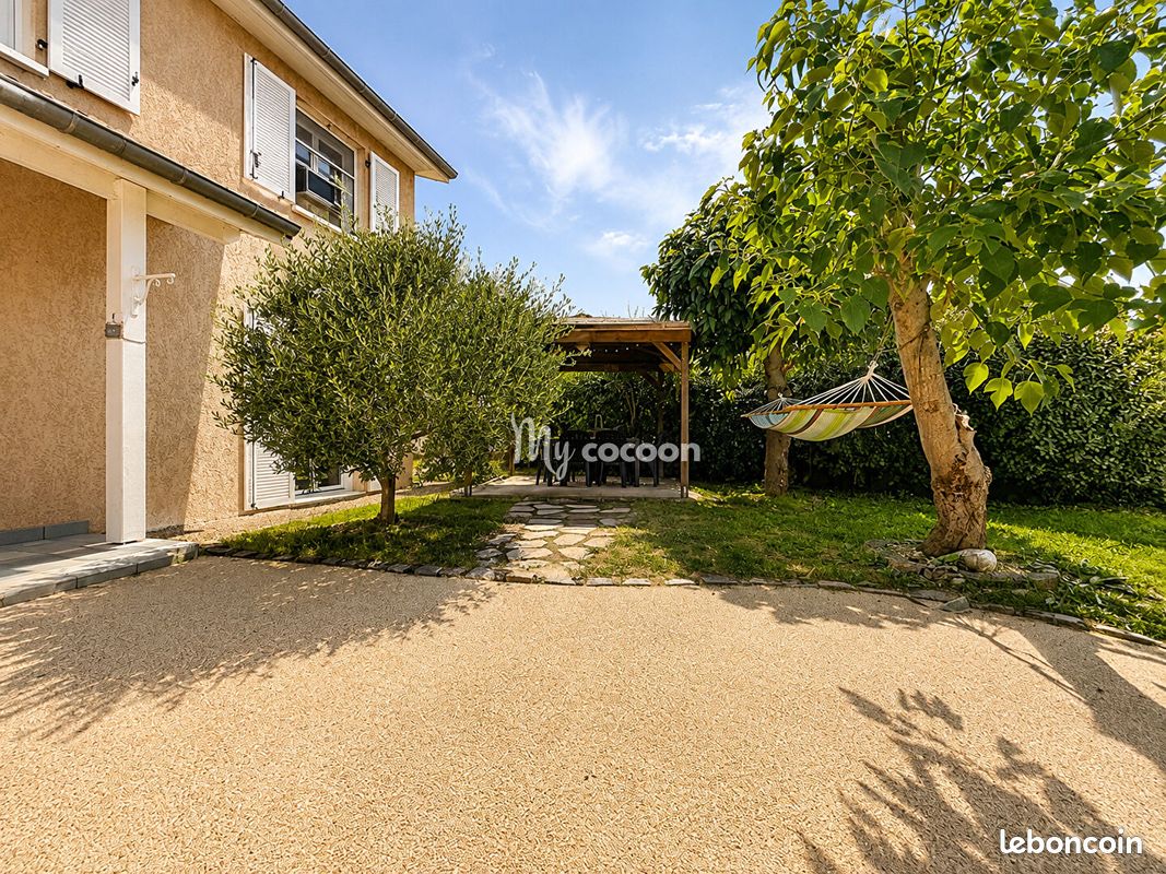 Maison 4 pièces 91 m² · à Grigny-sur-Rhône · 91 m² · 370 000 €