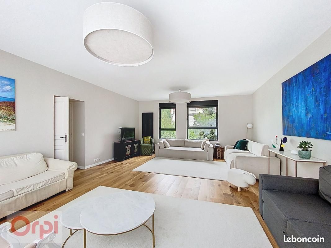 Maison 6 pièces 207 m² · à Châtillon · 207 m² · 950 000 €