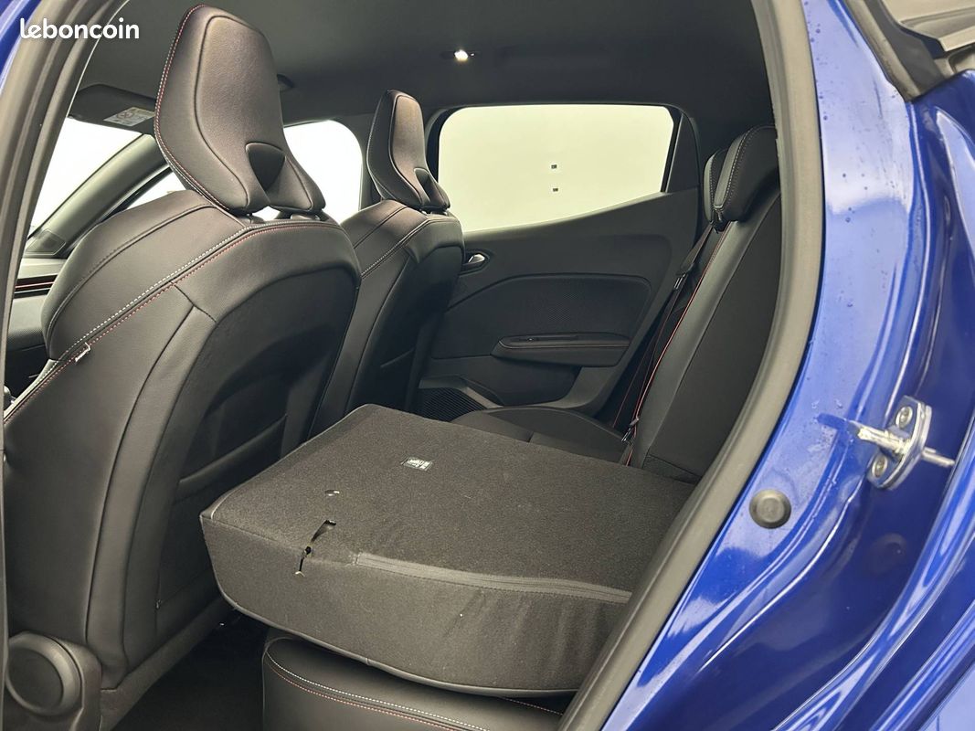 RENAULT Clio E-Tech 140 - 21N R.S. Line (image 29)