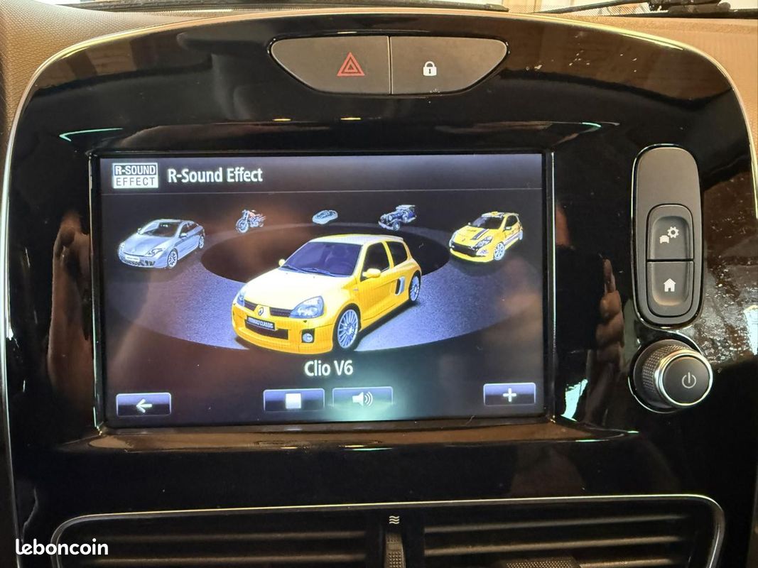RENAULT CLIO 1.6 Energy - 220 - BV EDC IV BERLINE R.S. Trophy PHASE 2 (image 18)