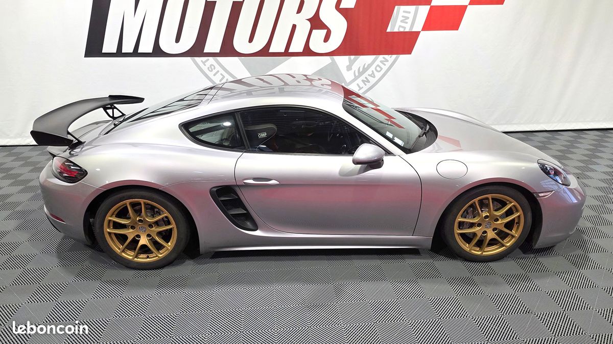 PORSCHE 718 - CAYMAN SPORT CUP - PDK -1 290kg - IMMATRICULE -20 EXEMPLAIRES -ARCEAU - BACQUETS - PACK SPORT CHRONO PLUS - ECHAP. SPORT - (image 4)