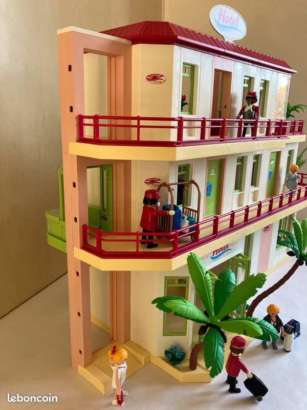 Lot grand hôtel 5265 suite de luxe 5269 boutique de l'hôtel