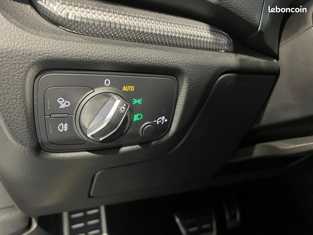 AUDI RS3 Sportback 2.5 400ch Base - 2018 - Boîte auto - GPS - LED (image 16)