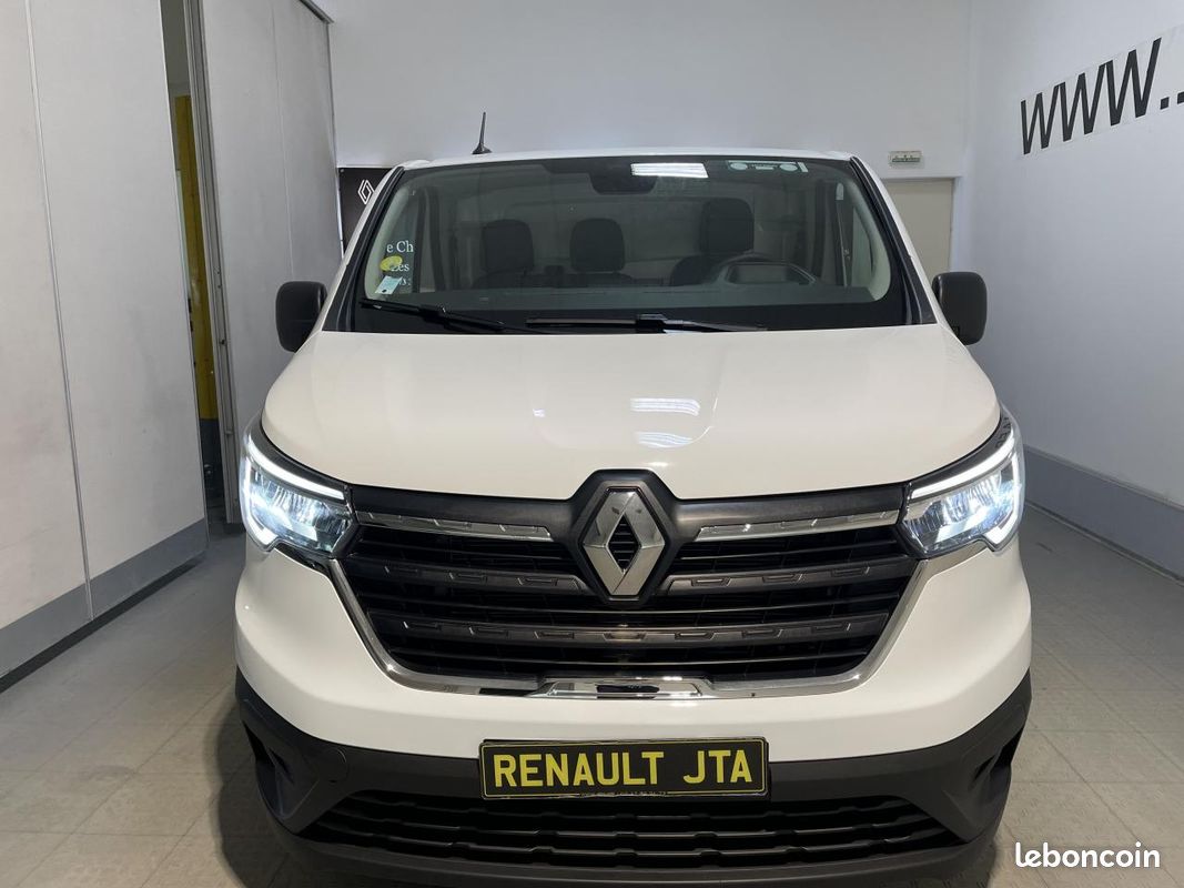 RENAULT TRAFIC L1H1 3000 Kg 2.0 Blue dCi - 130 Euro 6e III FOURGON Fourgon Confort L1H1 PHASE 3 (image 2)