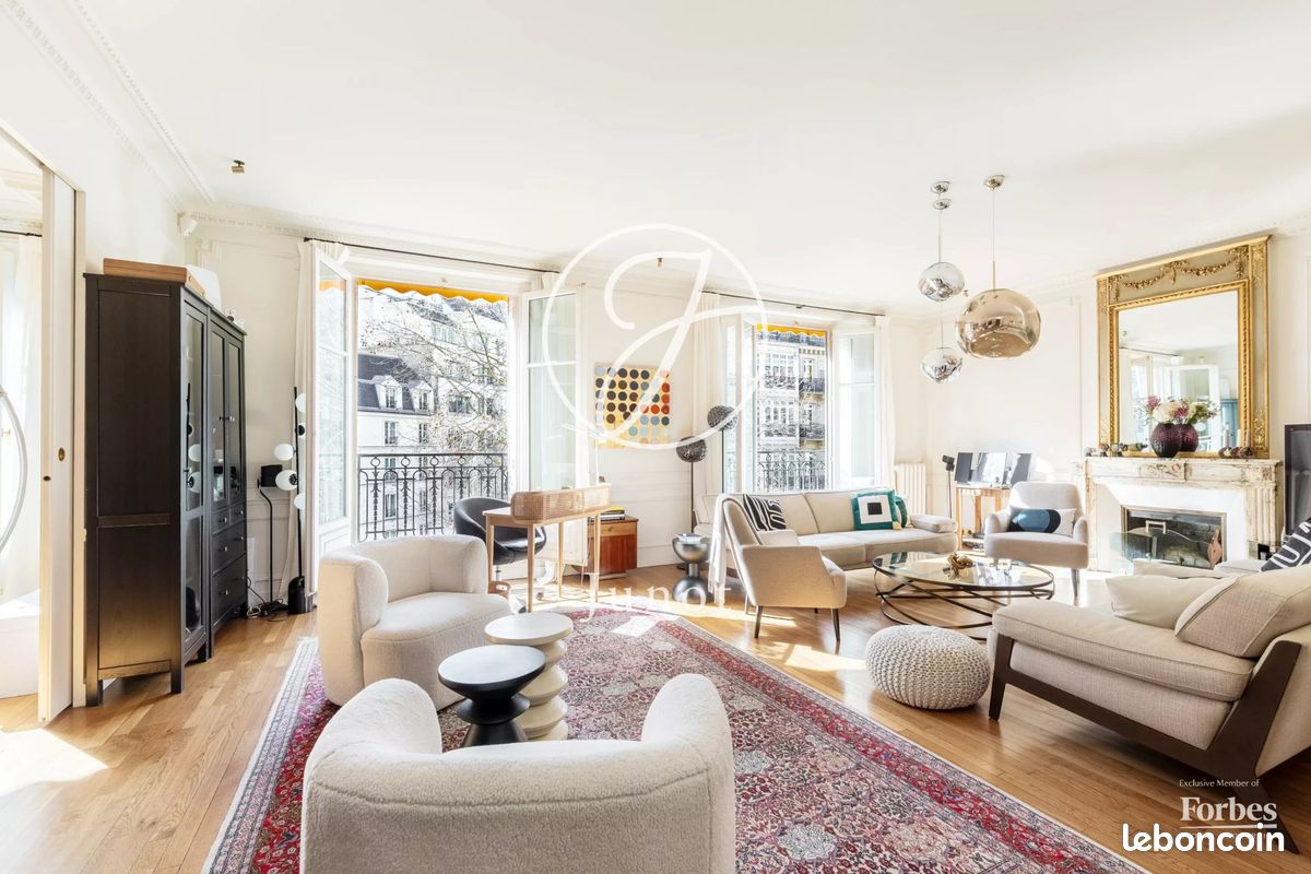 Appartement 6 pièces 201 m² · à Paris · 201 m² · 3 700 000 €