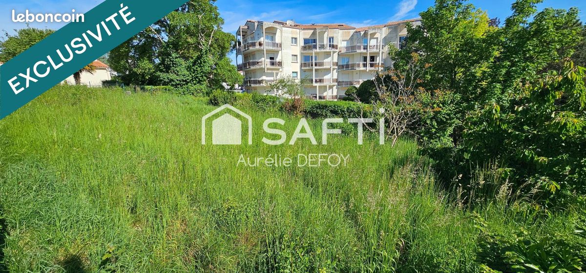 Terrain 434 m² · à Saintes · 434 m² · 59 000 €