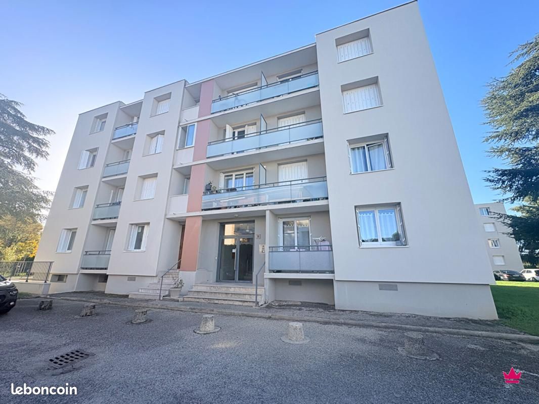 Appartement 2 pièces 44 m² · à Meyzieu · 44 m² · 890 €/mois