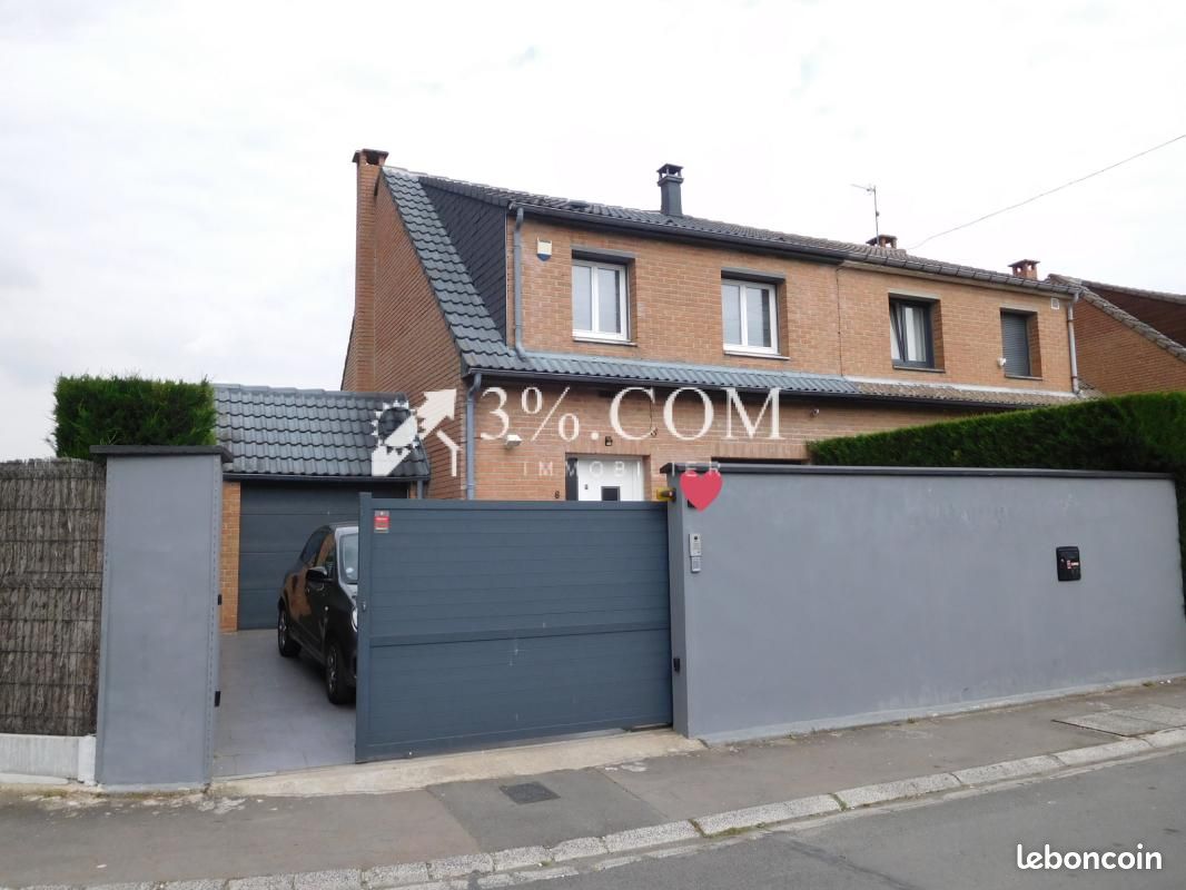 Maison 6 pièces 106 m² · à Wattrelos · 106 m² · 329 000 €