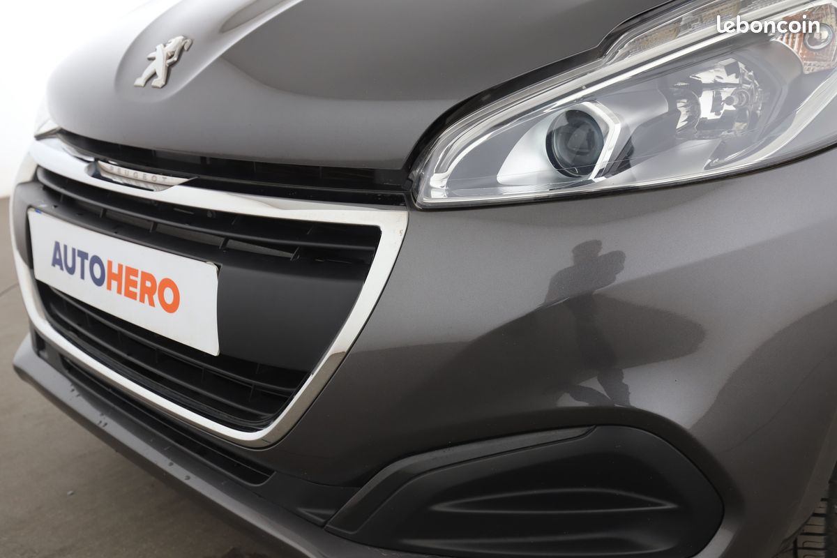 Peugeot 208 1.2 PureTech Active ETG5 5P 82 ch (image 30)