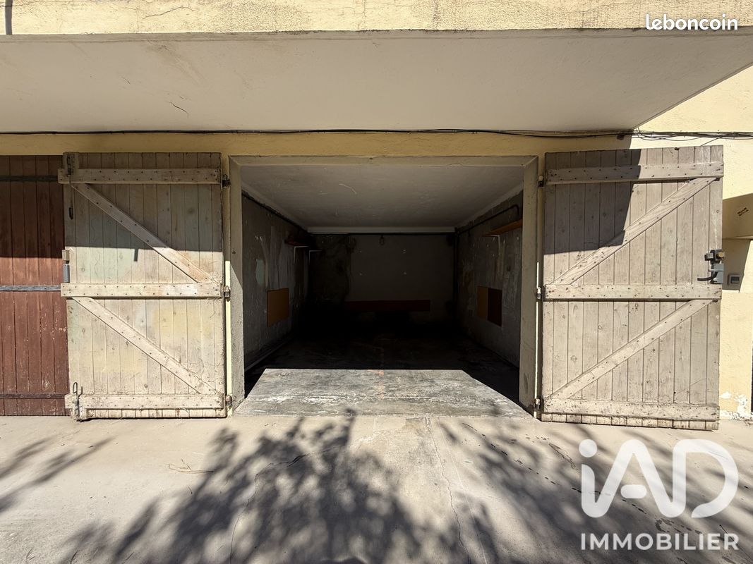 Parking 14 m² · à Fréjus · 14 m² · 29 000 €