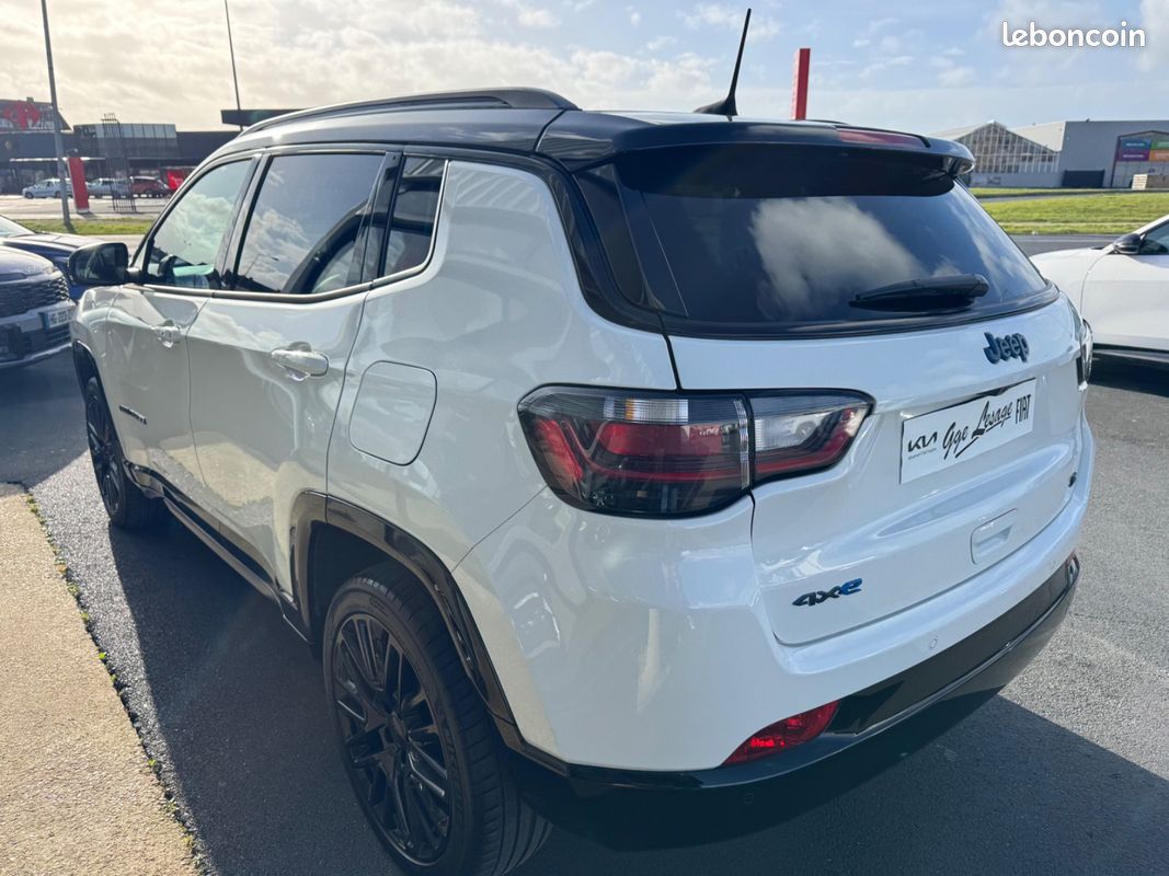 Jeep COMPASS S PHEV 240 CH 4XE S Plug-In Hybrid 4Xe (image 4)
